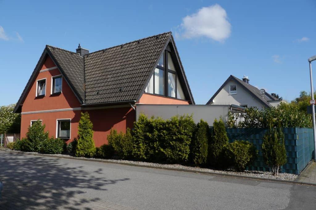 Ferienwohnung Haus Ruhrgebiet ミュルハイム・アン・デア・ルール エクステリア 写真
