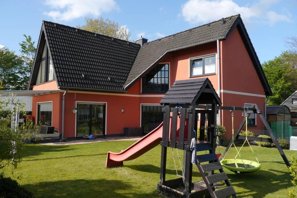 Ferienwohnung Haus Ruhrgebiet ミュルハイム・アン・デア・ルール エクステリア 写真